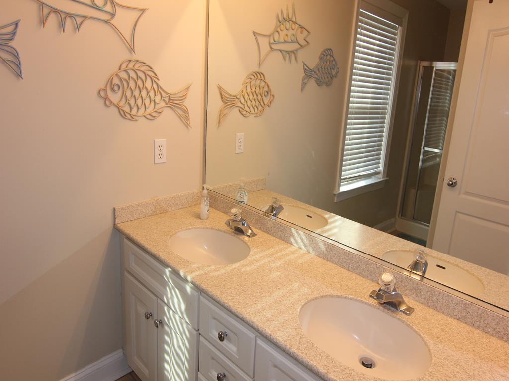 18 33rd Street, Sea Isle City (Beach Front)