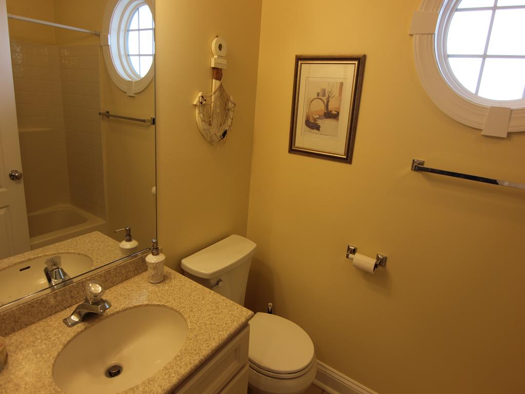 18 33rd Street, Sea Isle City (Beach Front)