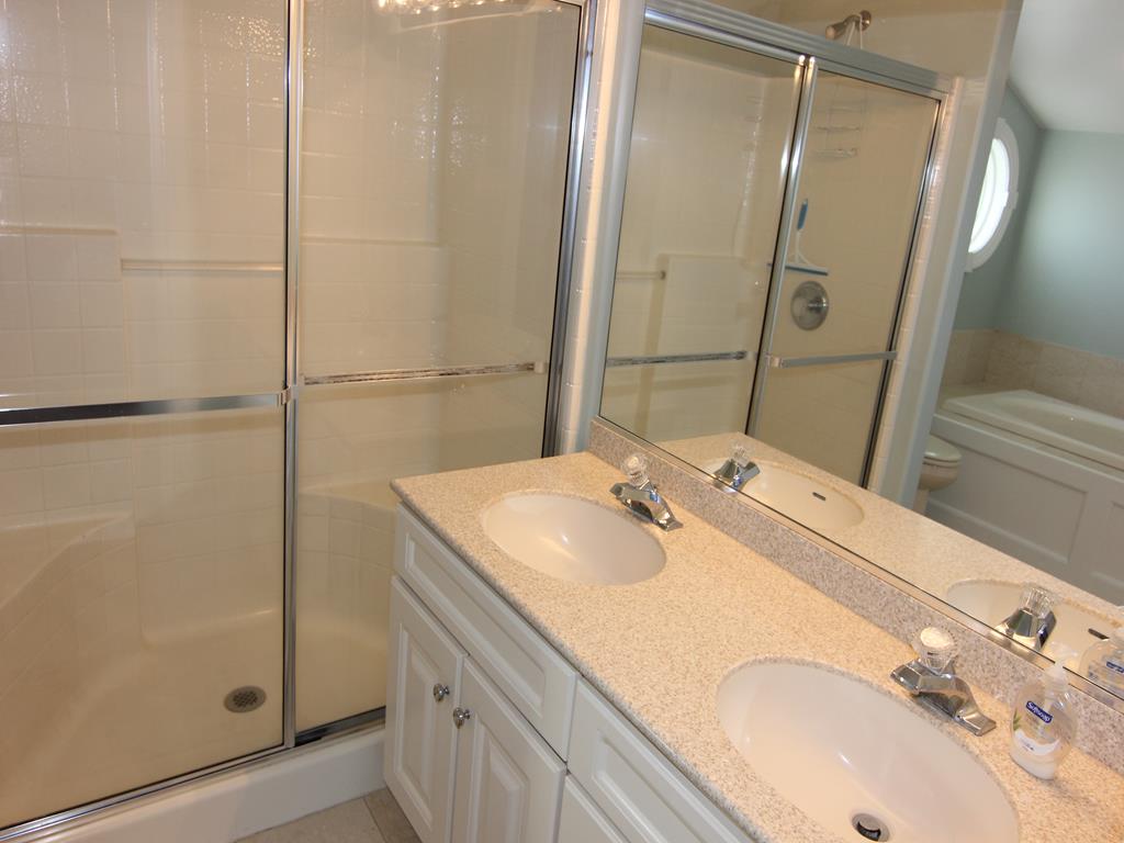 18 33rd Street, Sea Isle City (Beach Front)
