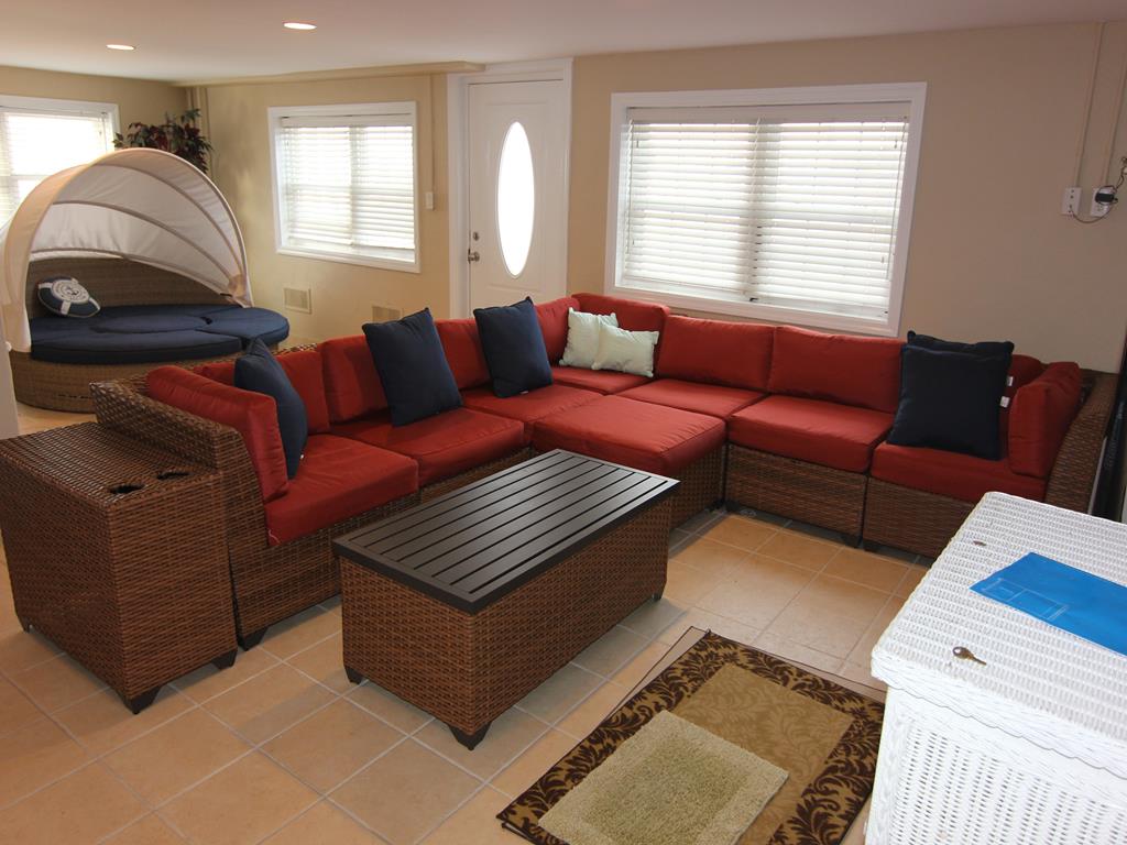 18 33rd Street, Sea Isle City (Beach Front)
