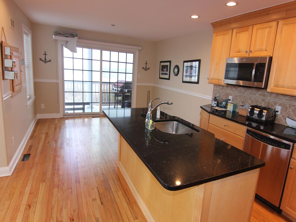 18 33rd Street, Sea Isle City (Beach Front)