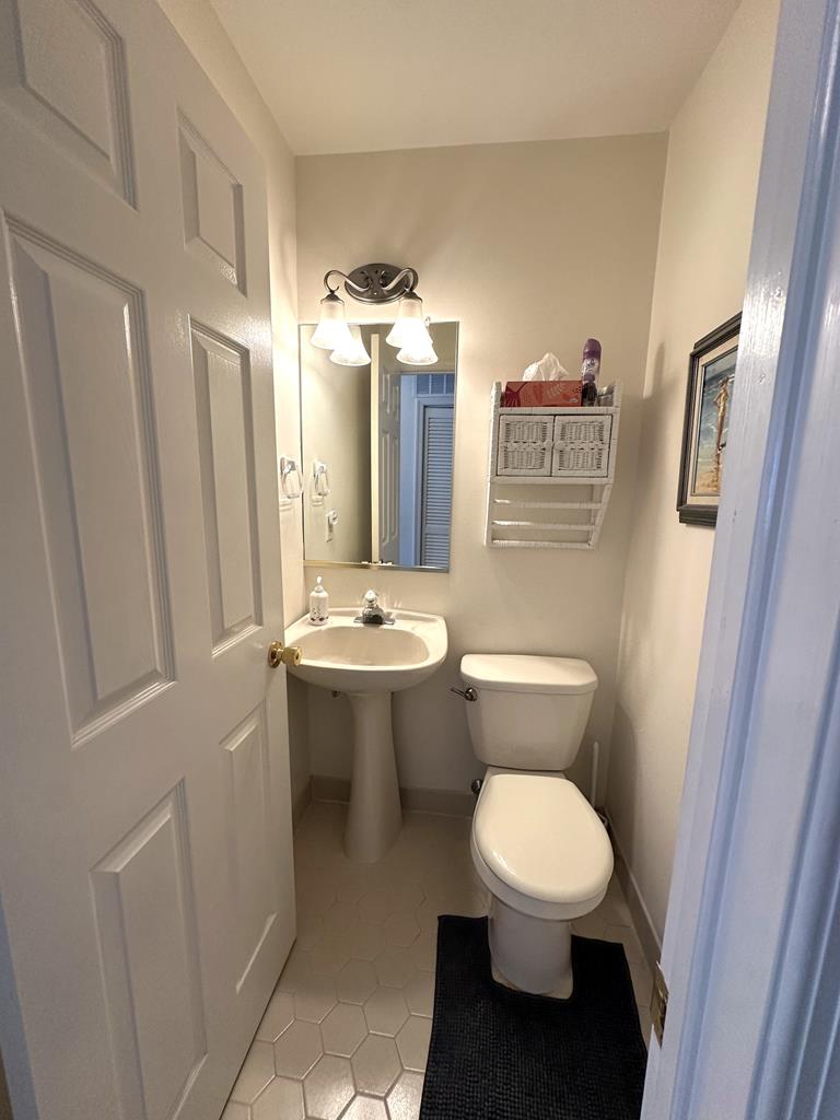 933 Columbia Avenue, Unit B3 - Columbia Gardens | Photo 12