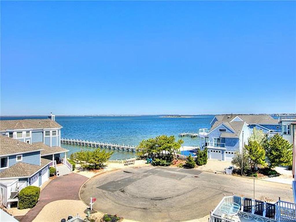 109 W Hobart Avenue, Beach Haven Crest (Bay Block)