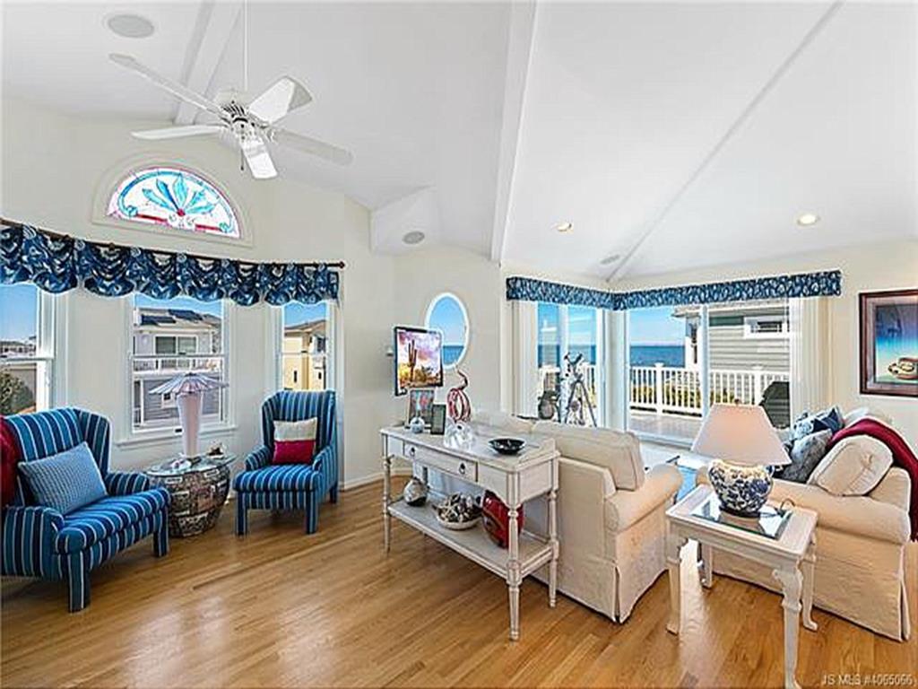 109 W Hobart Avenue, Beach Haven Crest (Bay Block)