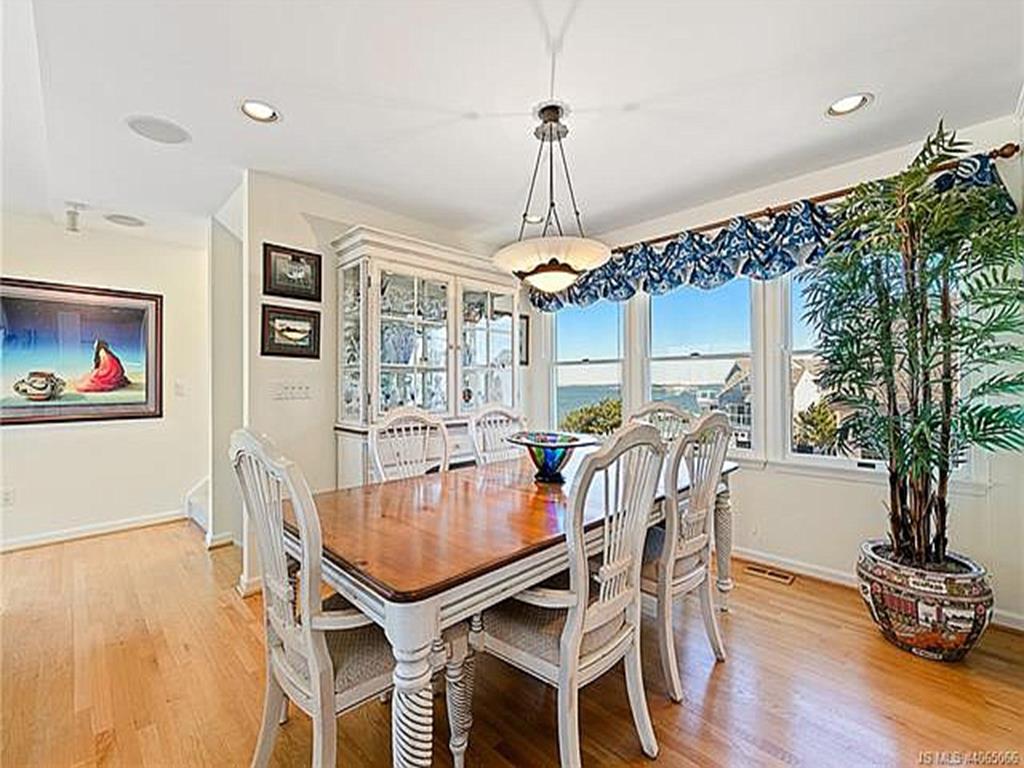 109 W Hobart Avenue, Beach Haven Crest (Bay Block)