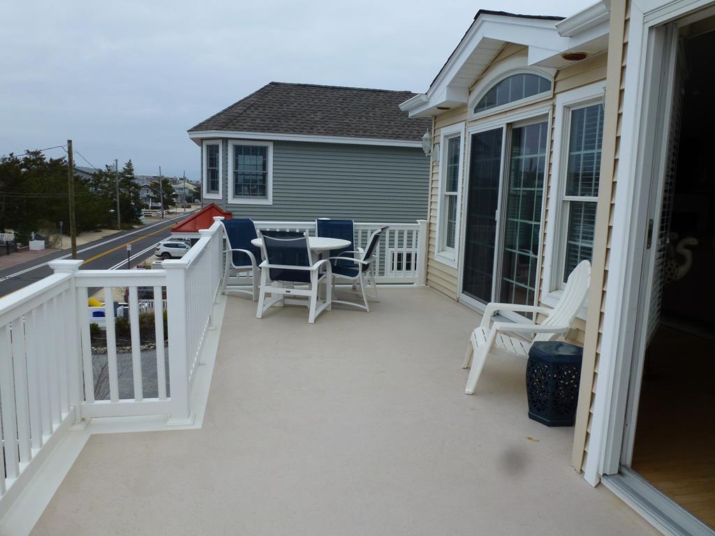 123 Vacation Lane, Stone Harbor (Center)