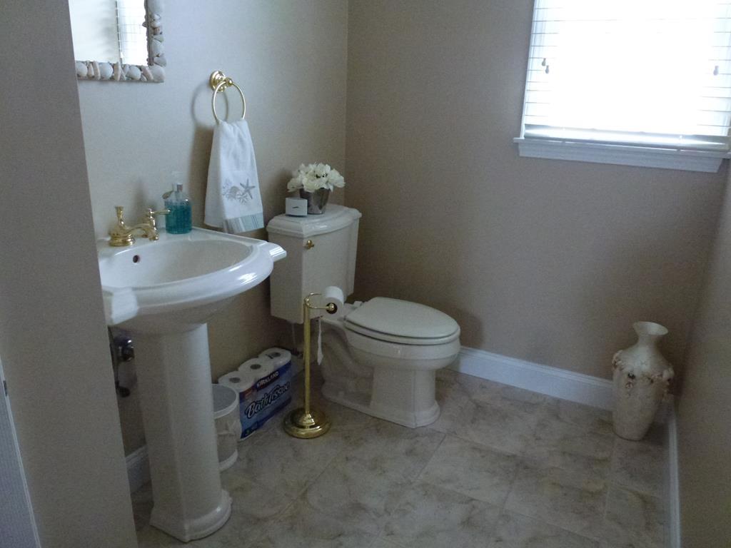 123 Vacation Lane, Stone Harbor (Center)