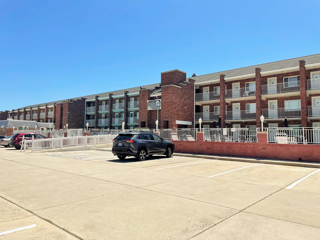 CAPE ROC BRAND NEW BEACH BLOCK CONDO | Photo 12