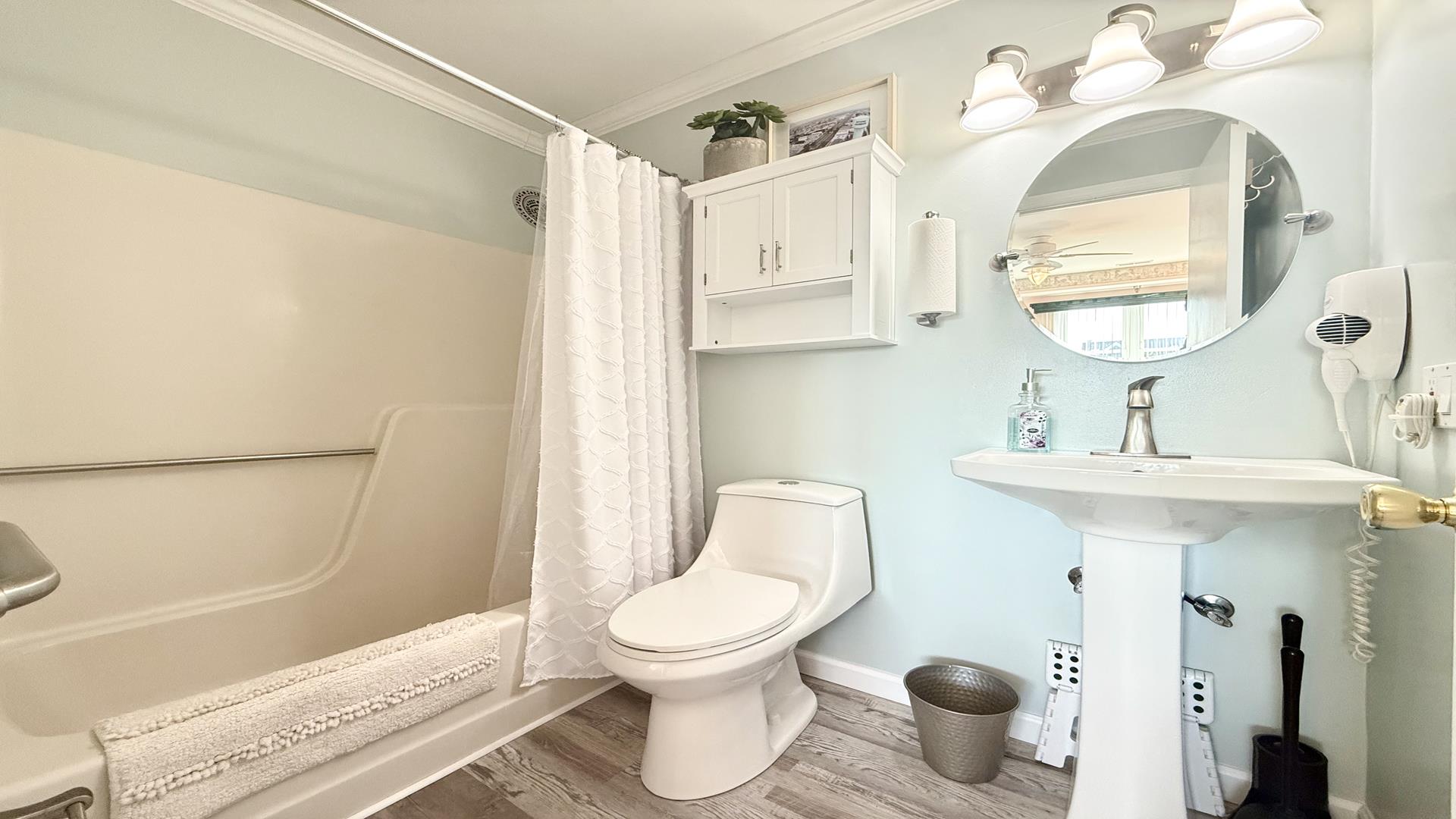 150 96TH Street, STONE HARBOR (Center)