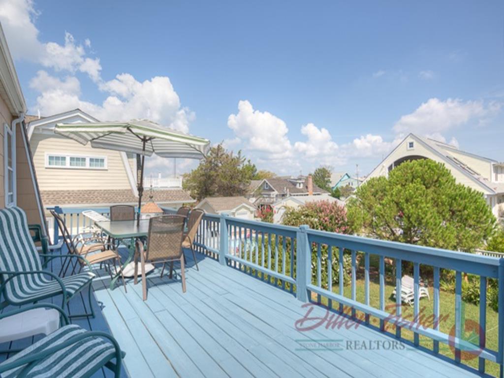 218 102nd Street, Stone Harbor (Center)