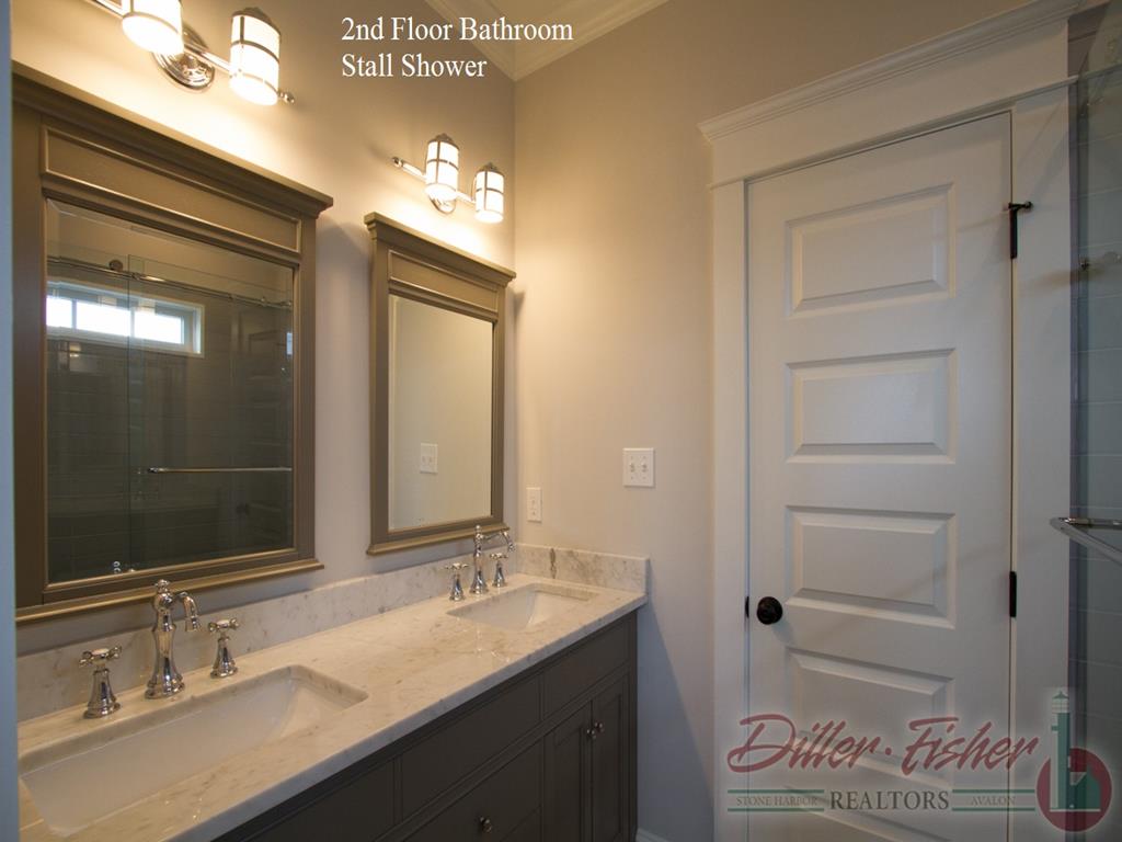 8207 Second Avenue, Stone Harbor (Center) - Picture 4