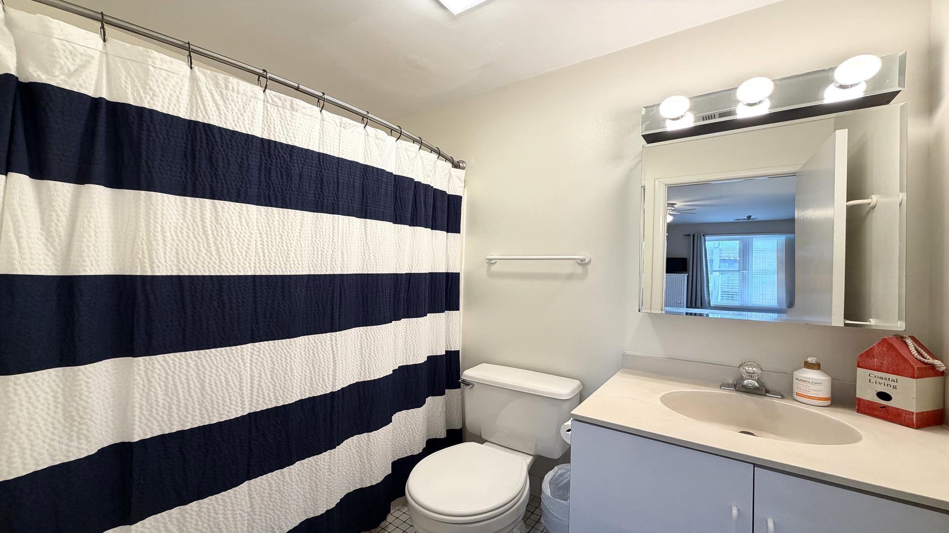 150 96th Street, Stone Harbor (Center)