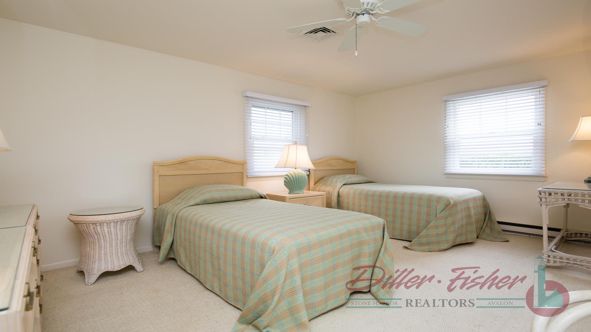 110 120th Street, Stone Harbor (Beach Block)