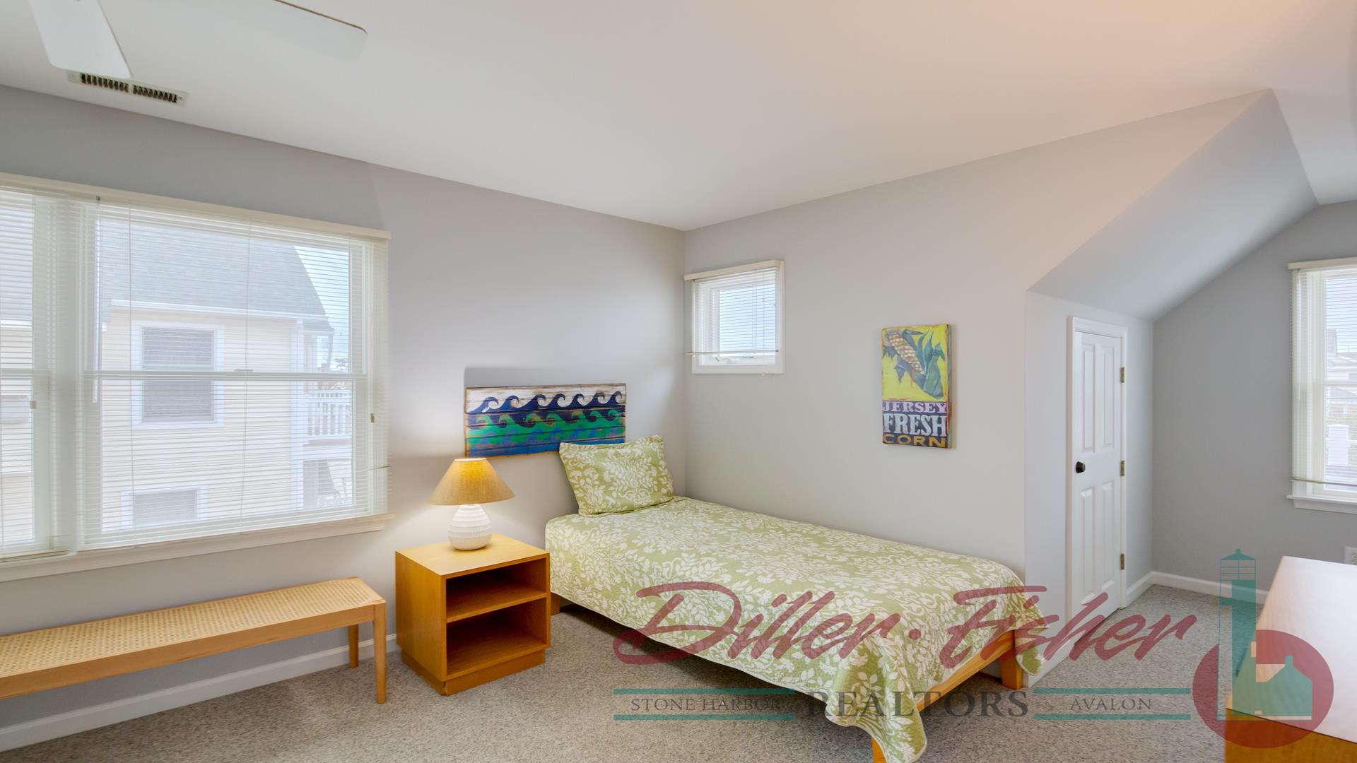 226 91st Street, Stone Harbor (Center)