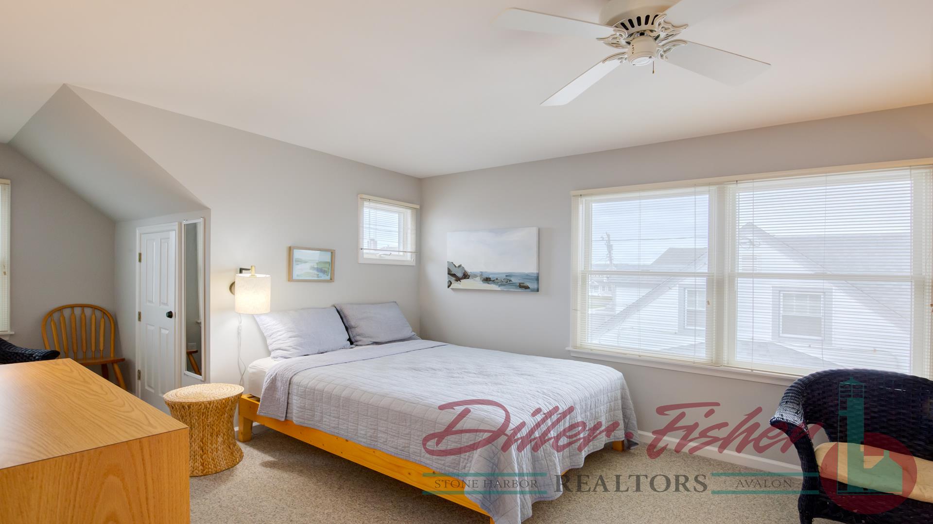 226 91st Street, Stone Harbor (Center)