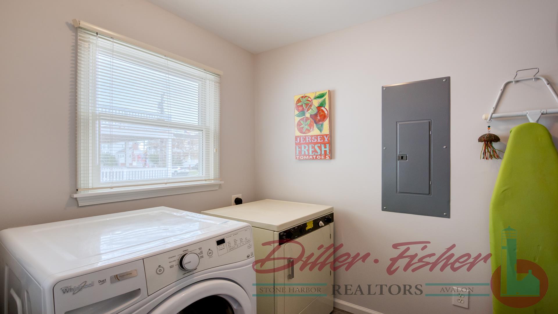 226 91st Street, Stone Harbor (Center)