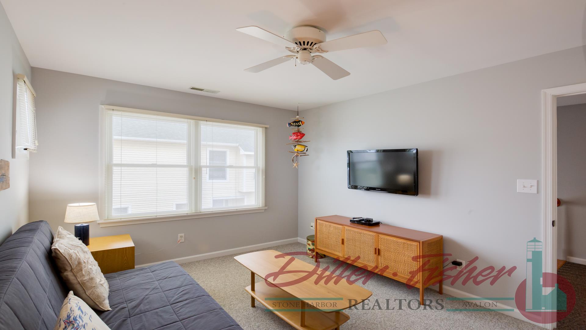 226 91st Street, Stone Harbor (Center)