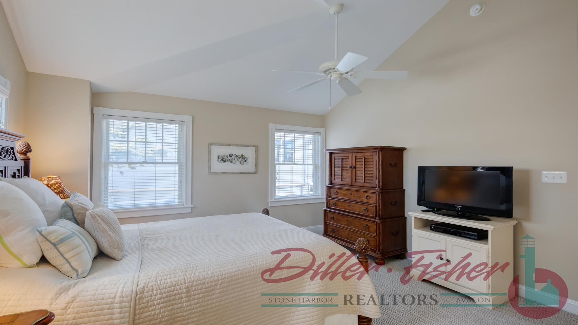 205 94th Street, Stone Harbor (Mid-Island)