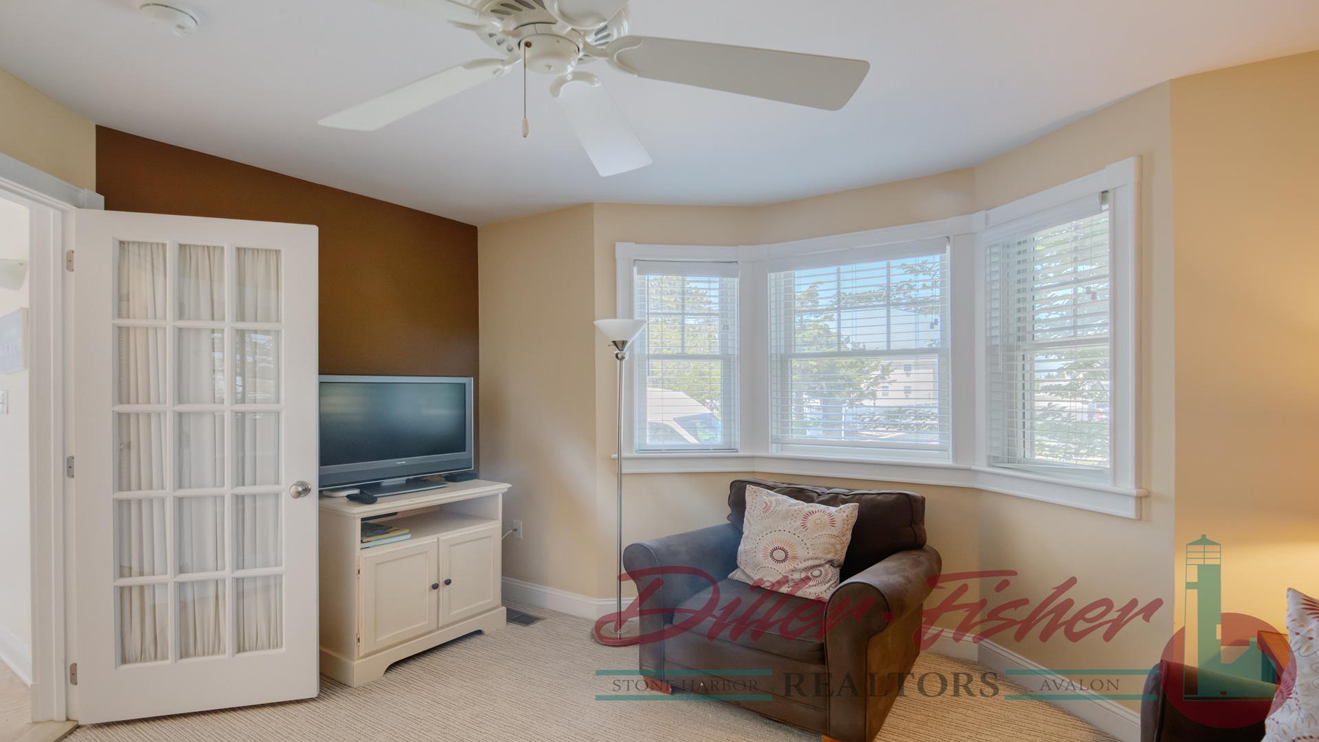 205 94th Street, Stone Harbor (Mid-Island)