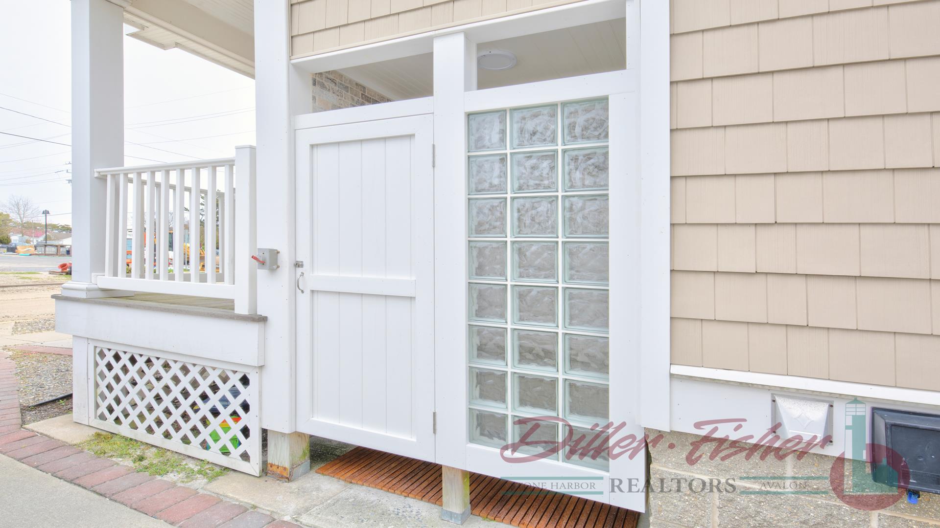 205 94th Street, Stone Harbor (Mid-Island)