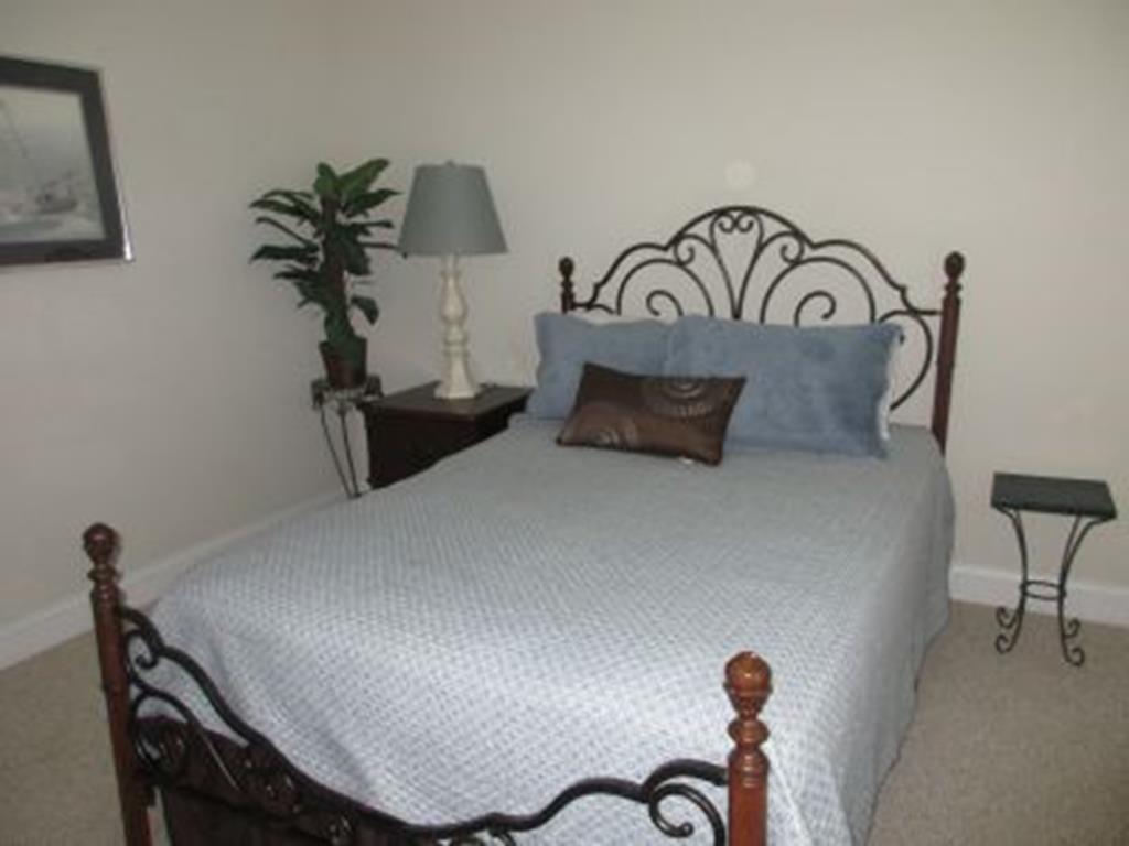 7601 Landis Avenue - Picture 