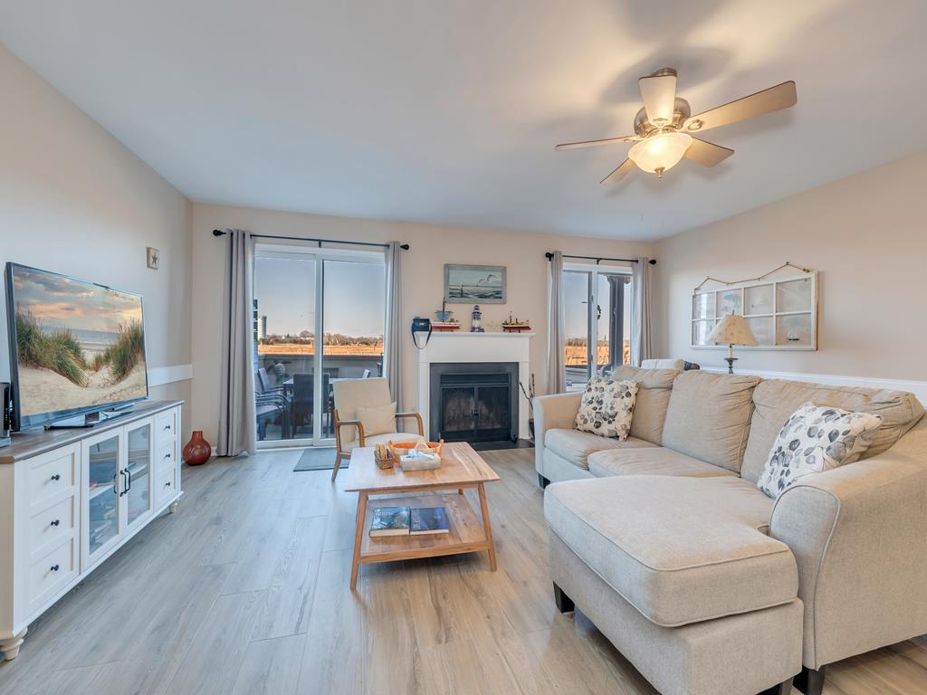 Sunsets of Bird Sanctuary - POOL! | Photo 7