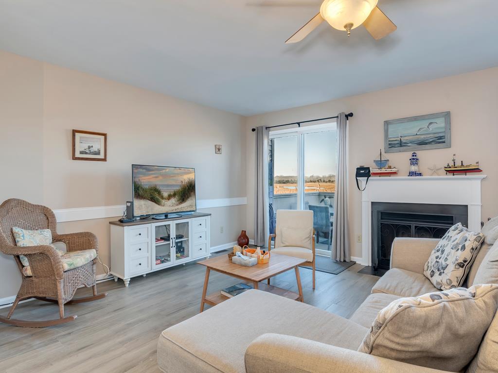 Sunsets of Bird Sanctuary - POOL! | Photo 9