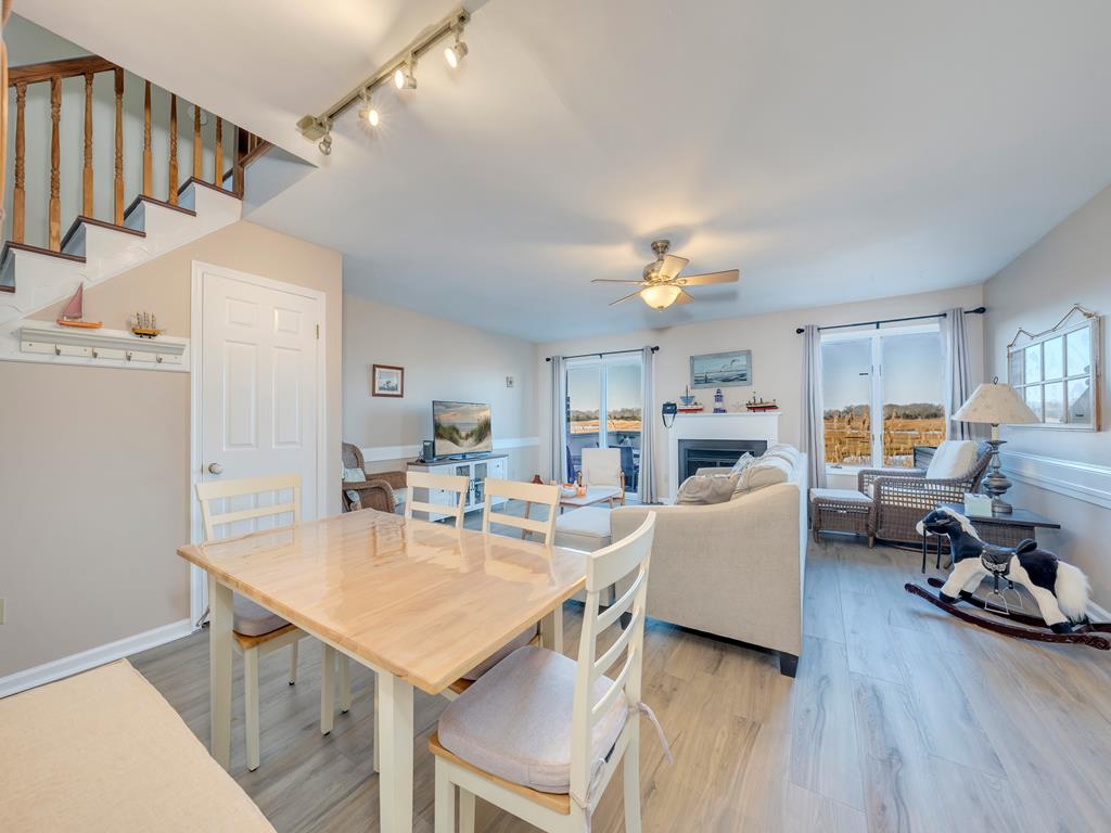 Sunsets of Bird Sanctuary - POOL! | Photo 10