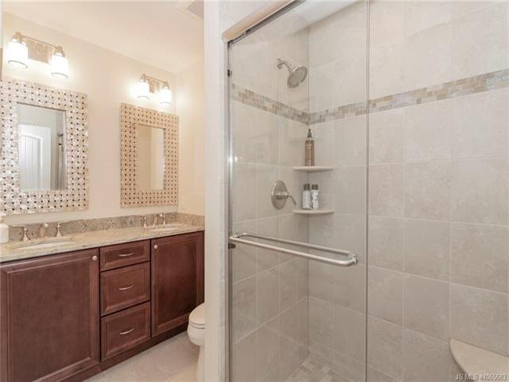 3008 Beach Avenue, Beach Haven Gardens (Ocean Side)