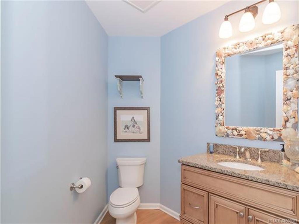 3008 Beach Avenue, Beach Haven Gardens (Ocean Side)