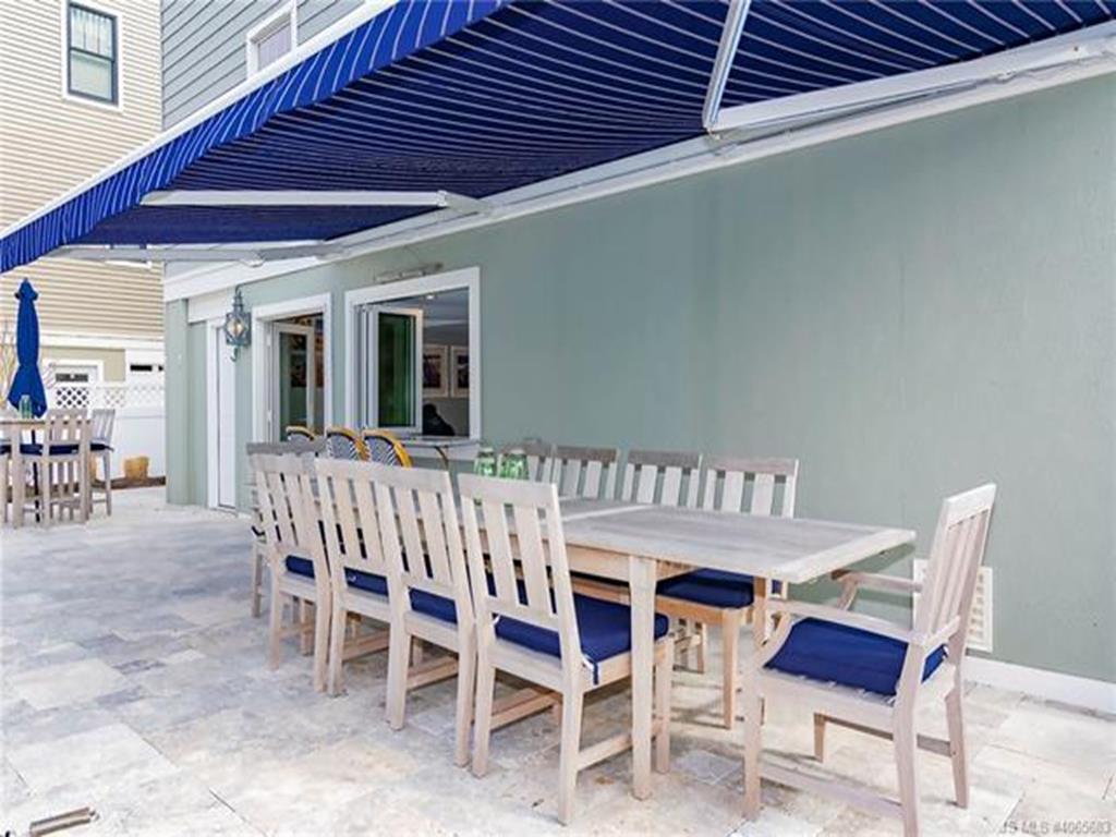 3008 Beach Avenue, Beach Haven Gardens (Ocean Side)