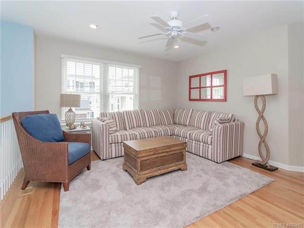 3008 Beach Avenue, Beach Haven Gardens (Ocean Side)