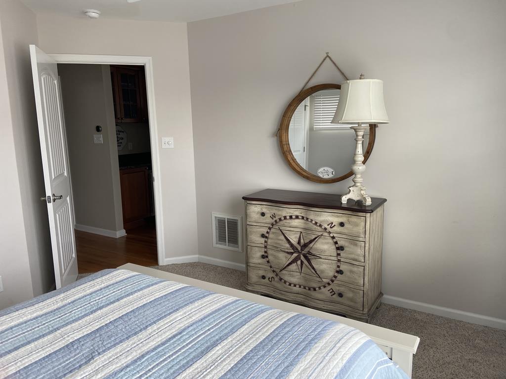 3008 Beach Avenue, Beach Haven Gardens (Ocean Side)