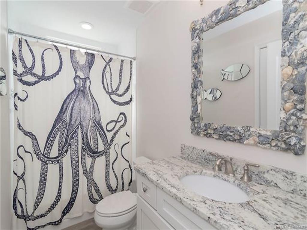 3008 Beach Avenue, Beach Haven Gardens (Ocean Side)