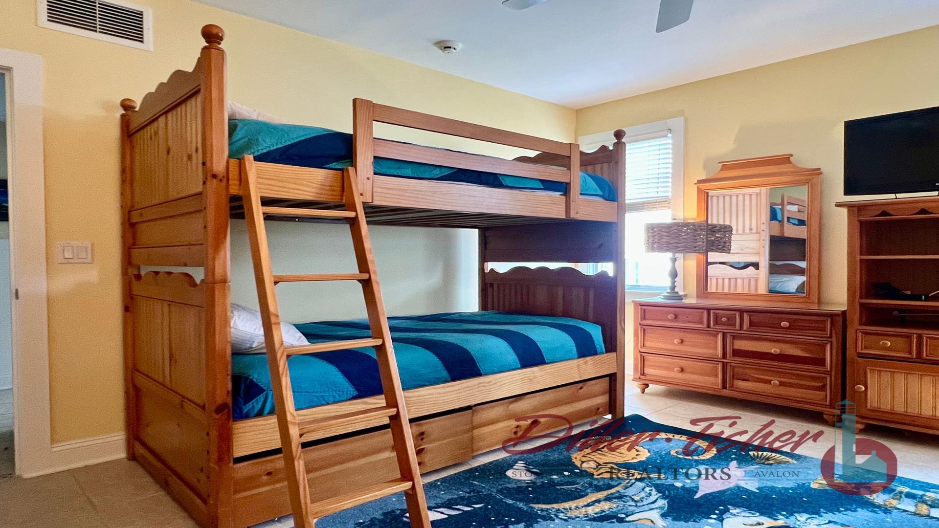 130 83rd Street, Stone Harbor (Center)