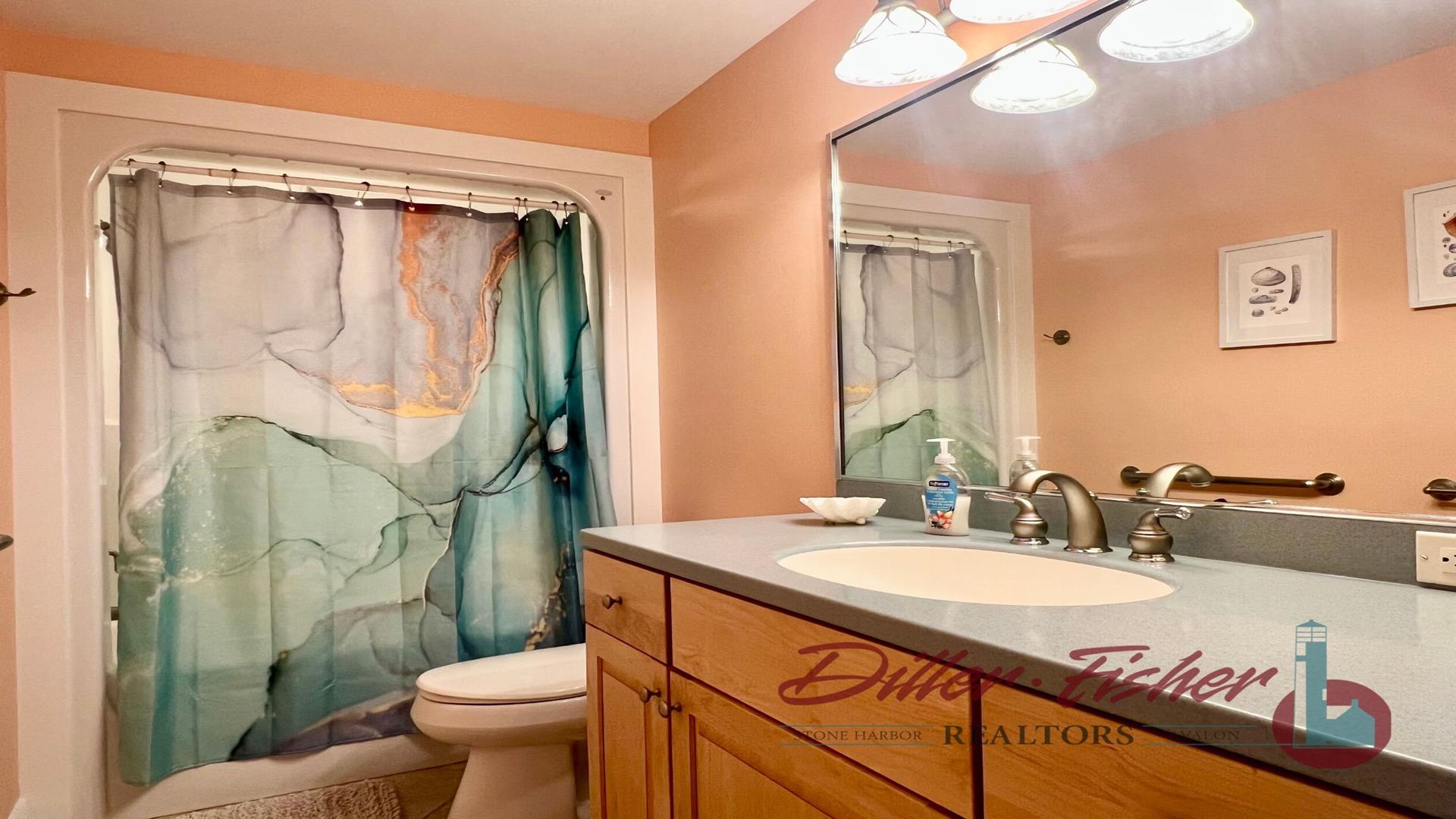 130 83rd Street, Stone Harbor (Center)