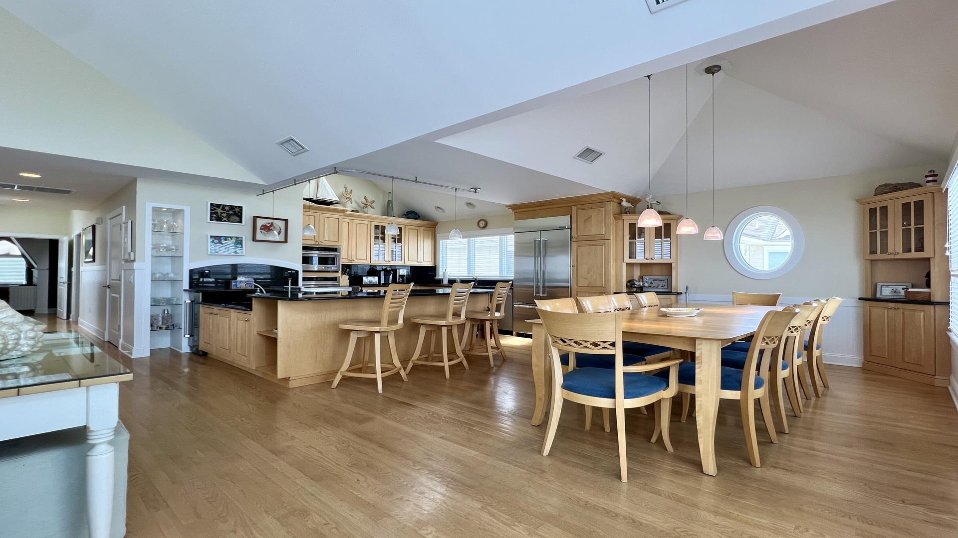 130 83rd Street, Stone Harbor (Center)