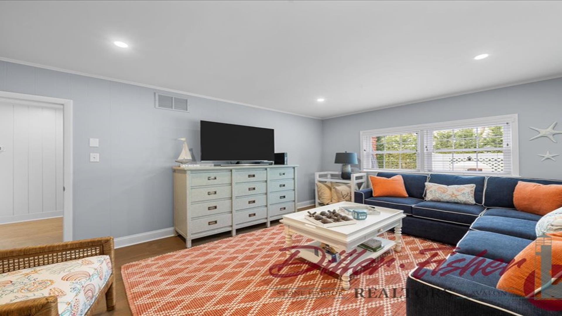 9 West 22nd Street, Avalon (Center)