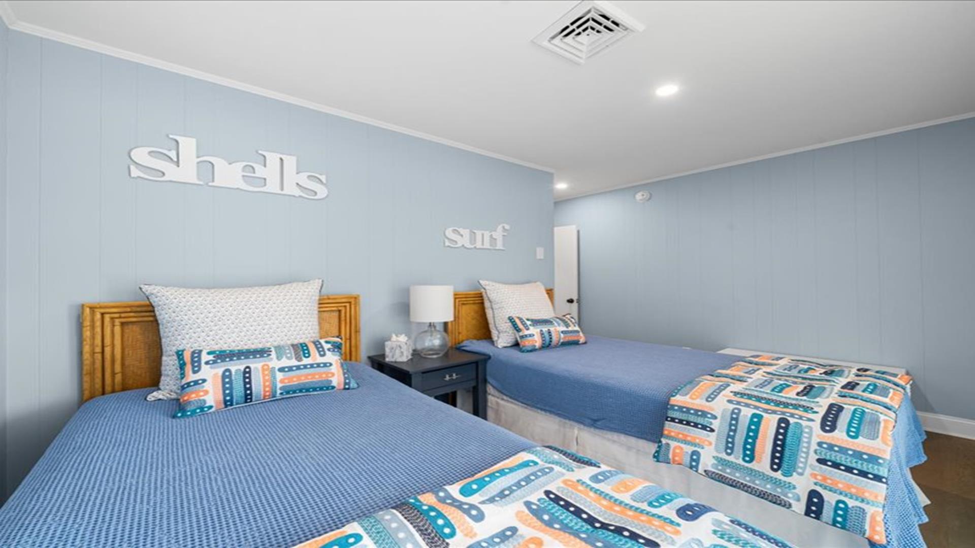 9 West 22nd Street, Avalon (Center)