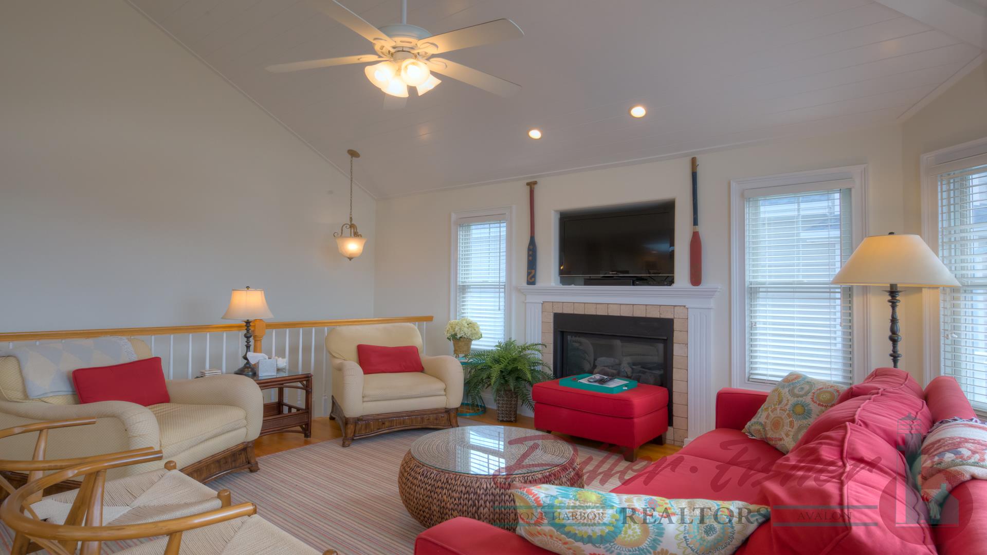 260 109th Street, Stone Harbor (Center) - Picture 3