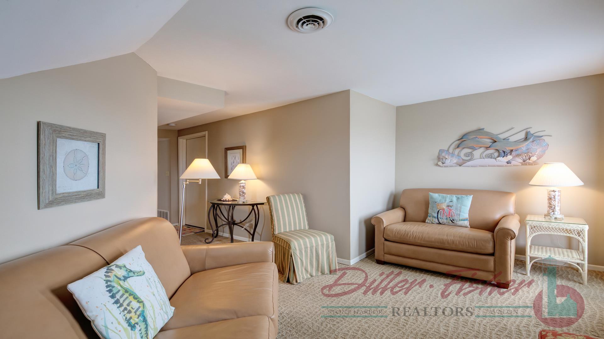 8931 Second Avenue, Stone Harbor (Center)