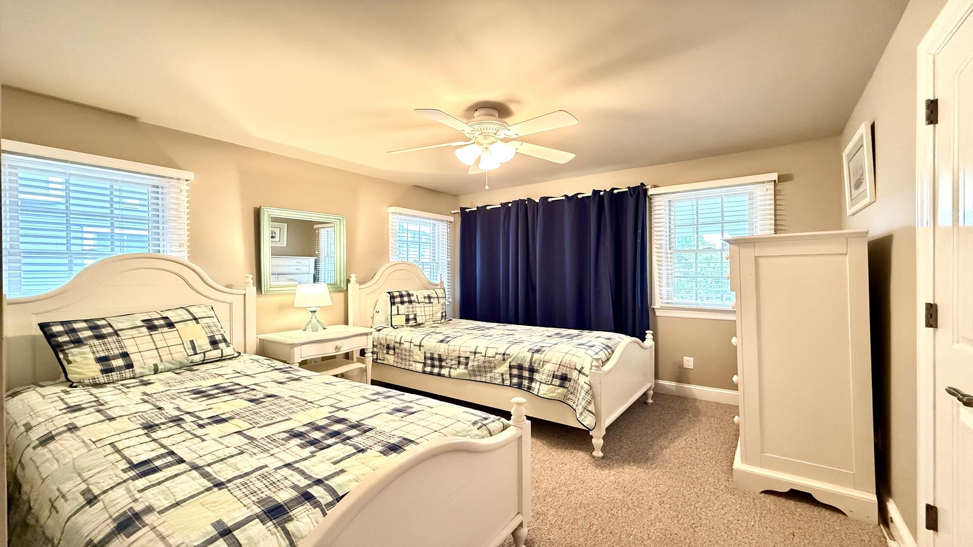 168 84th Street, Stone Harbor (Center)