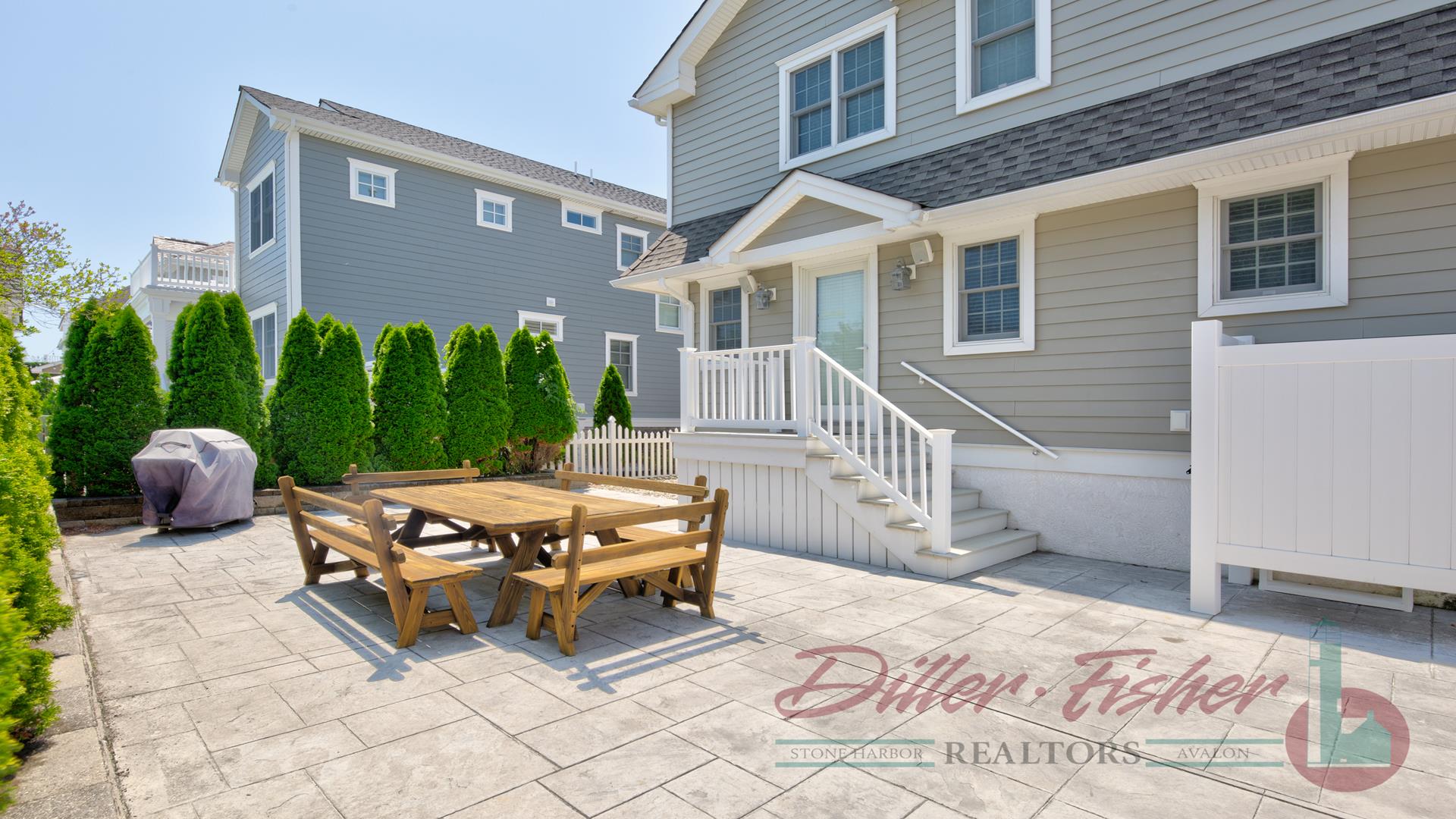 168 84th Street, Stone Harbor (Center)