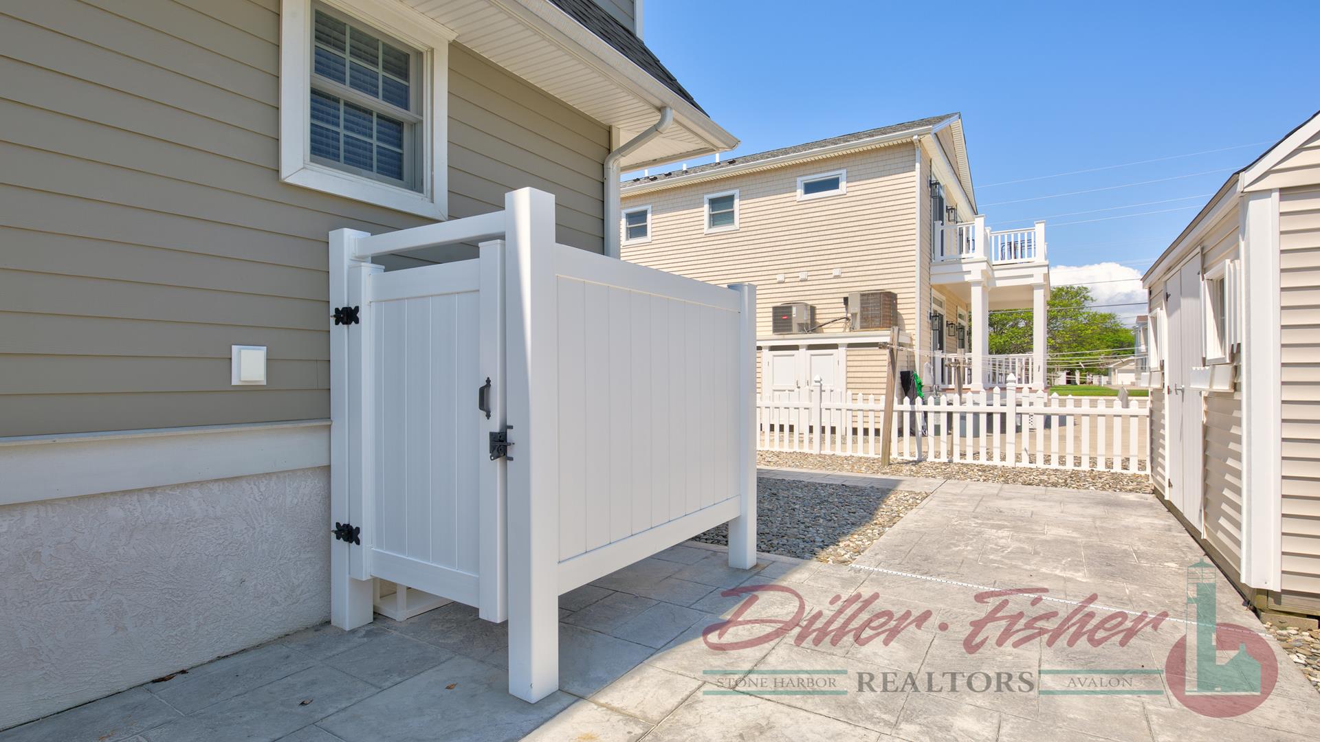 168 84th Street, Stone Harbor (Center)