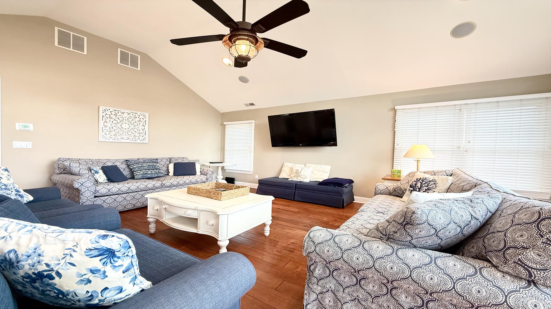 168 84th Street, Stone Harbor (Center)