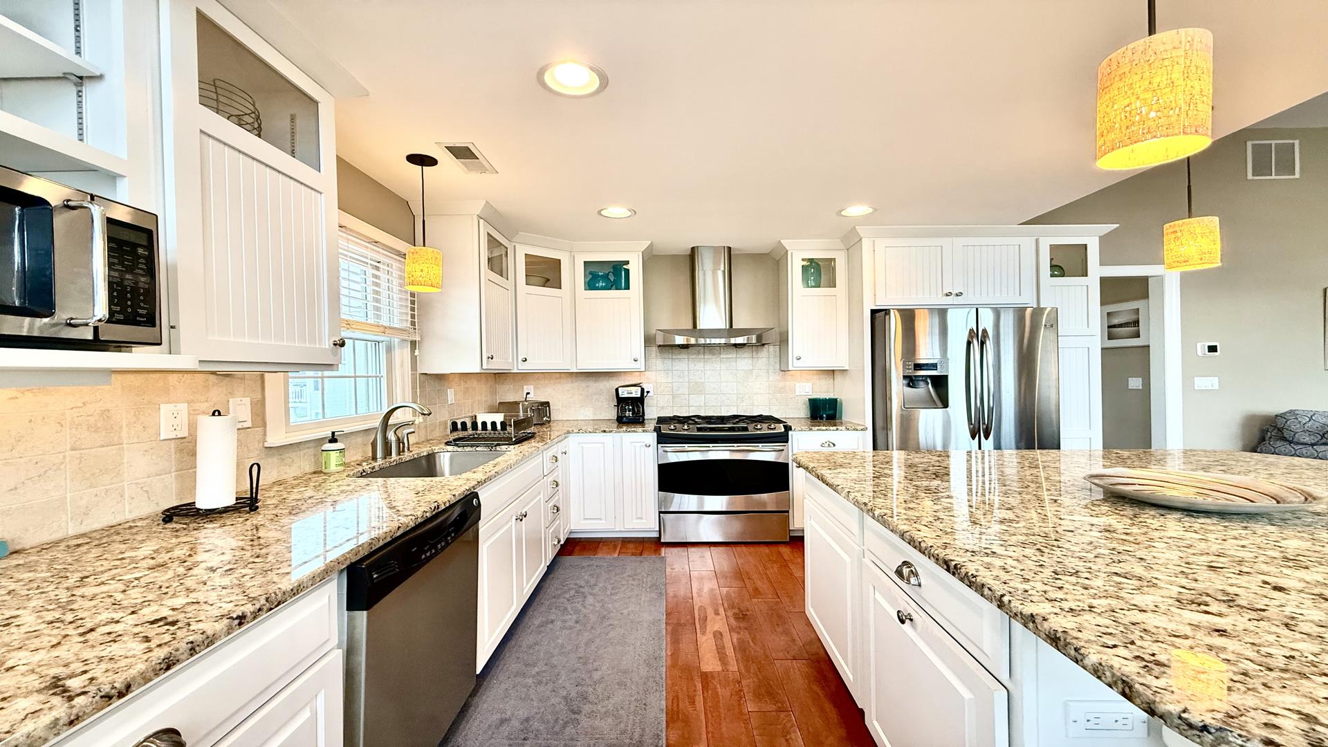 168 84th Street, Stone Harbor (Center)