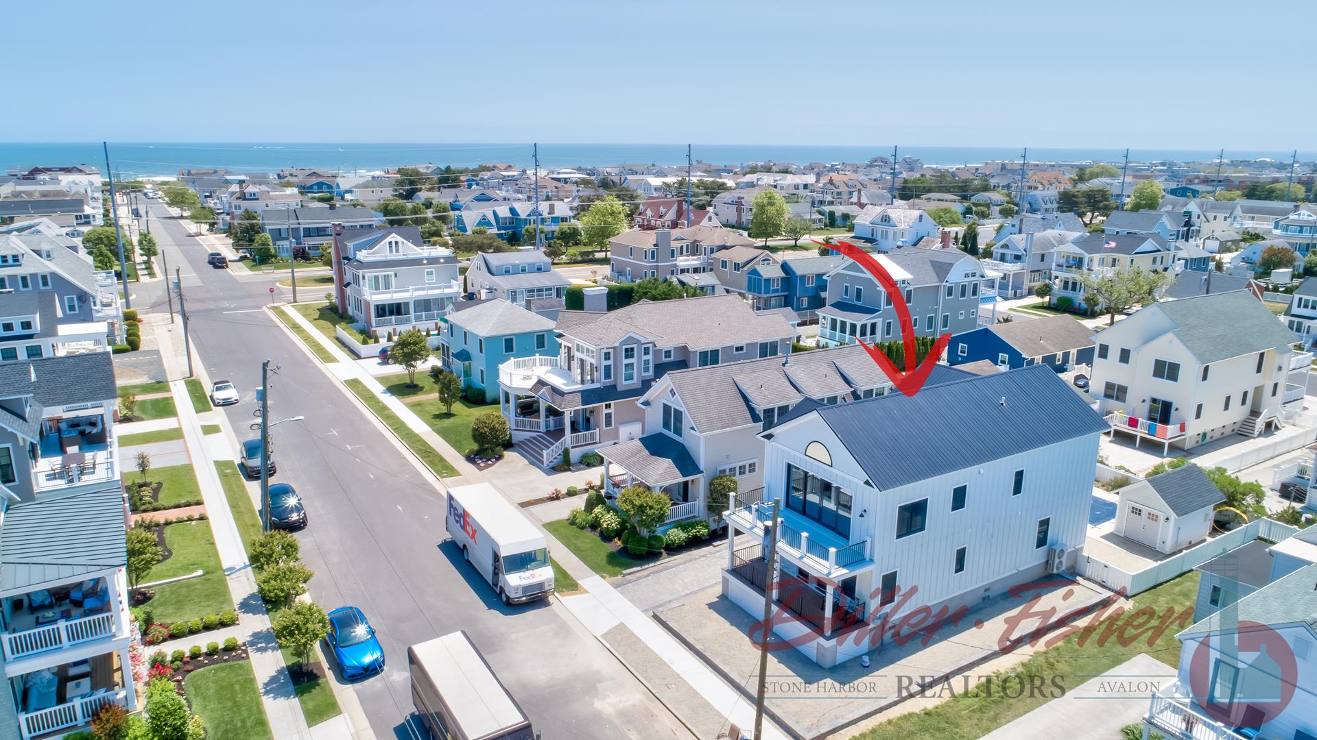 261 90th Street, Stone Harbor (Center)