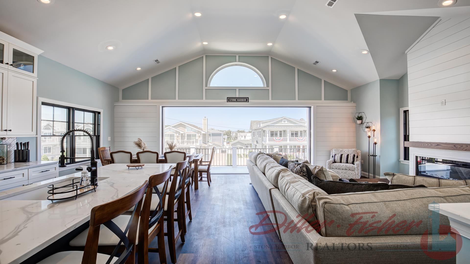 261 90th Street, Stone Harbor (Center)