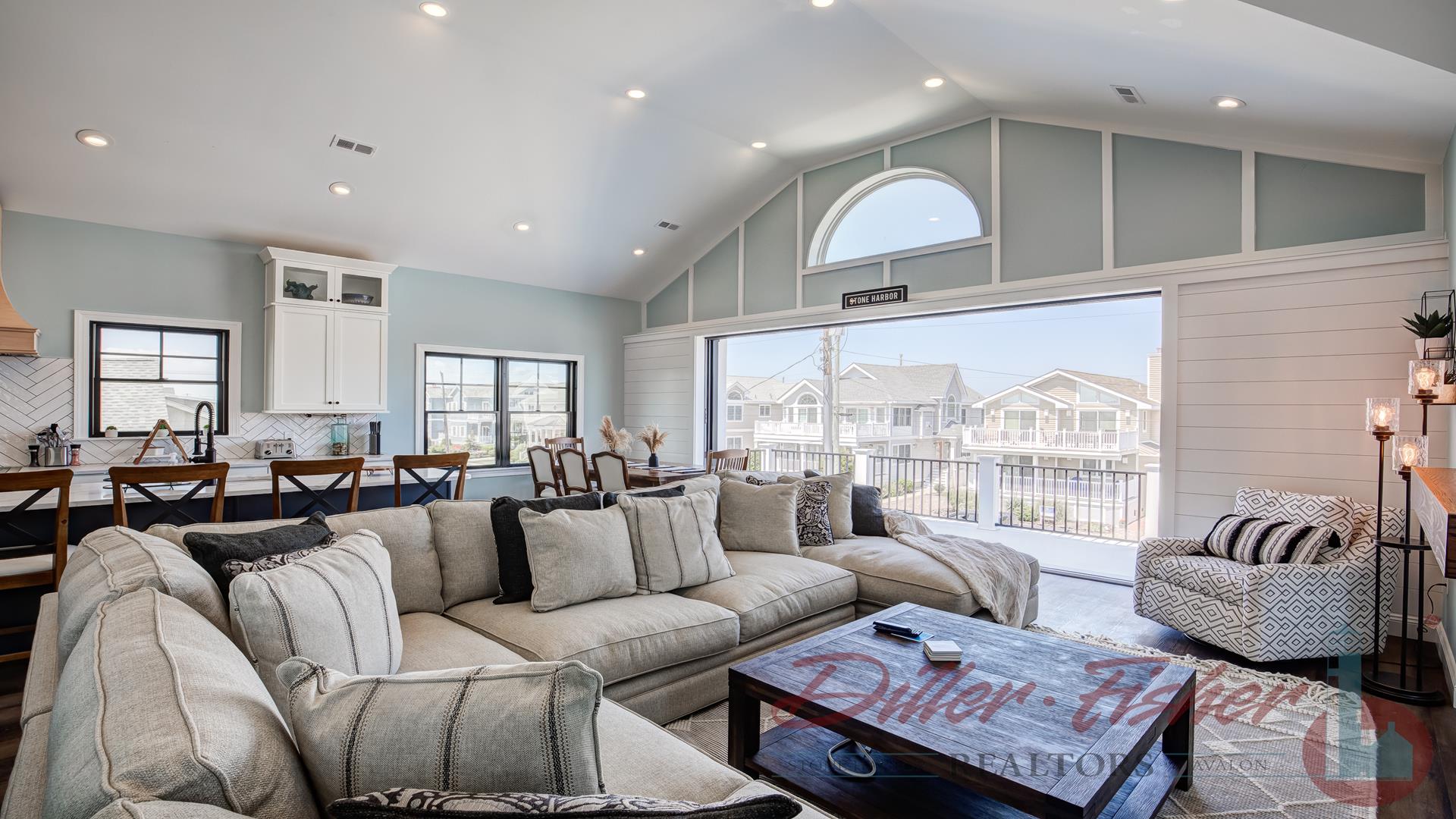 261 90th Street, Stone Harbor (Center)