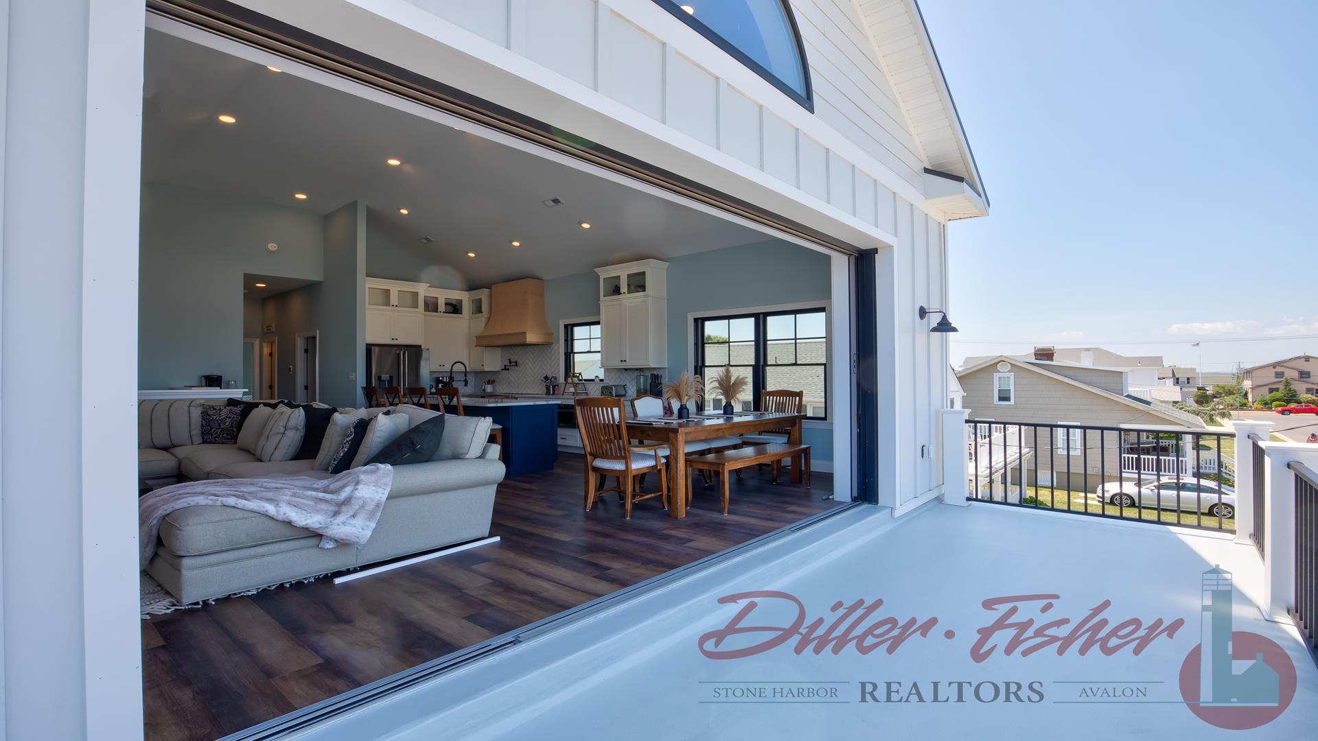 261 90th Street, Stone Harbor (Center)